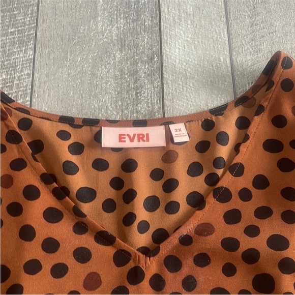 EVRI Size 2X Leopard Printed Bohemian Style Top. - Picture 4 of 7